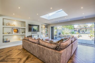 house - detached for sale brecon avenue