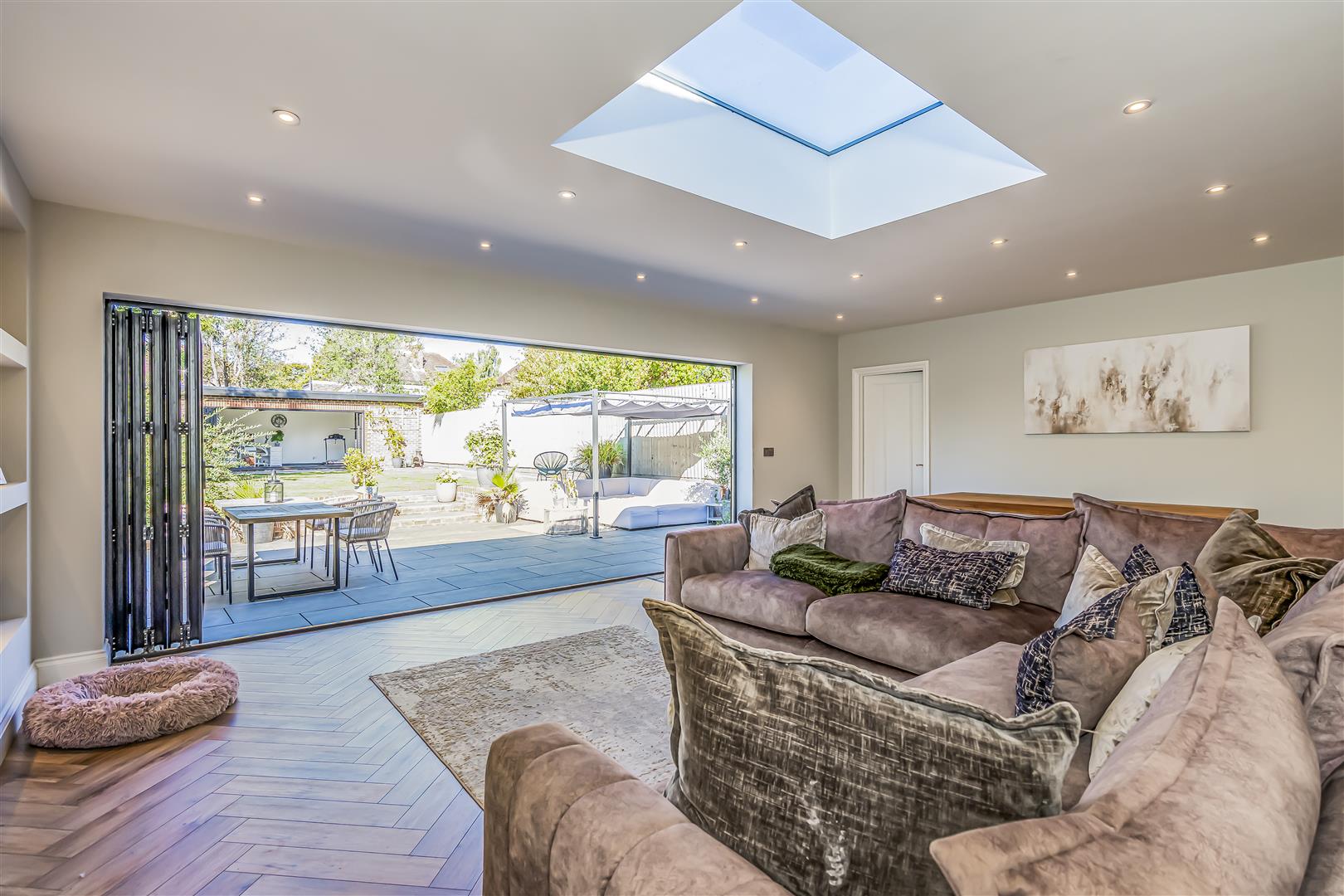 house - detached for sale brecon avenue