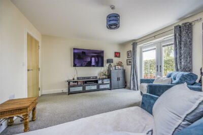 apartment for sale priors orchard