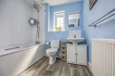 apartment for sale priors orchard