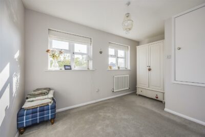 house - end terrace for sale blackcap close