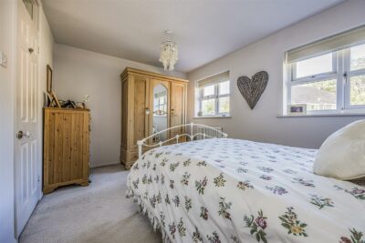 house - end terrace for sale blackcap close