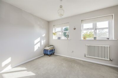 house - end terrace for sale blackcap close