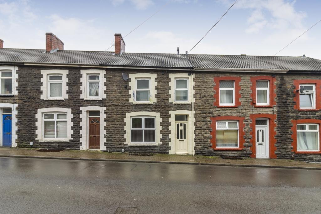 room for rent laura street