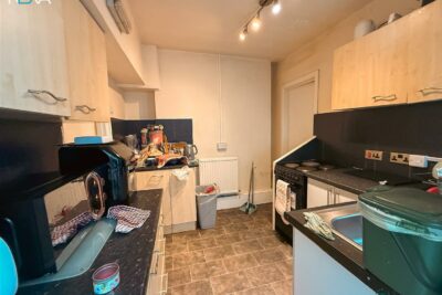 room for rent queen street