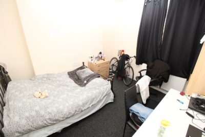 room for rent wood road