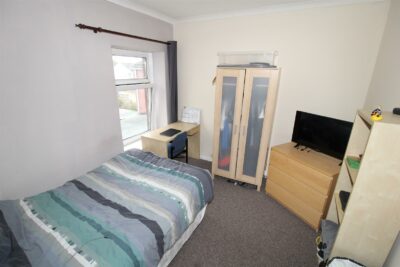 room for rent queen street