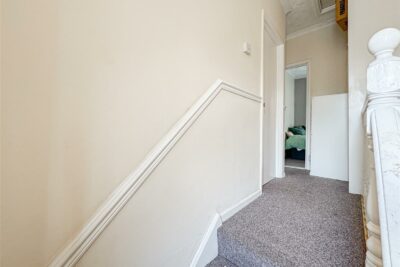 room for rent queen street