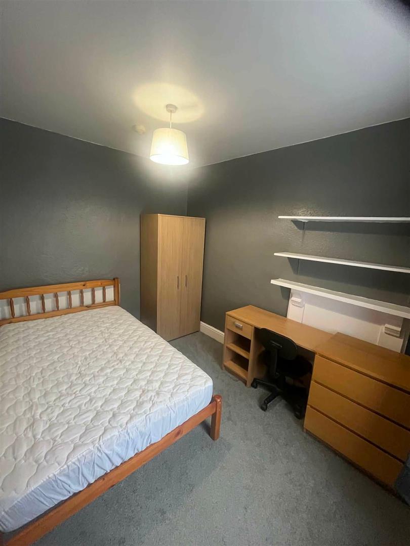 room for rent wood road
