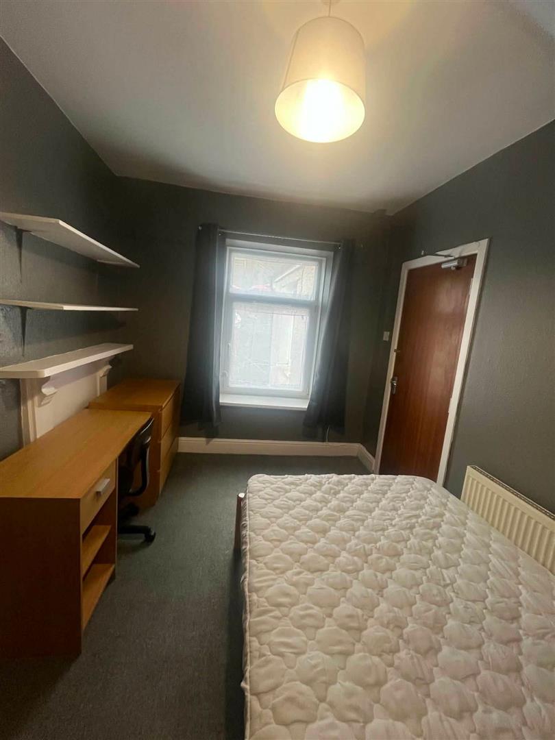 room for rent wood road