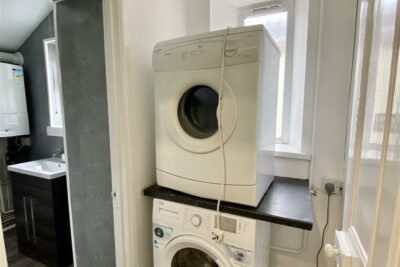 room for rent john street