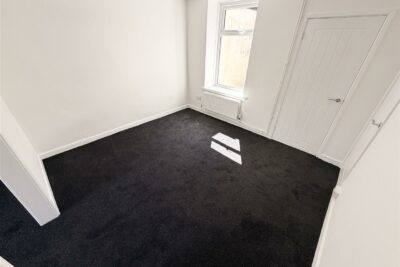 house - terraced for rent duffryn street