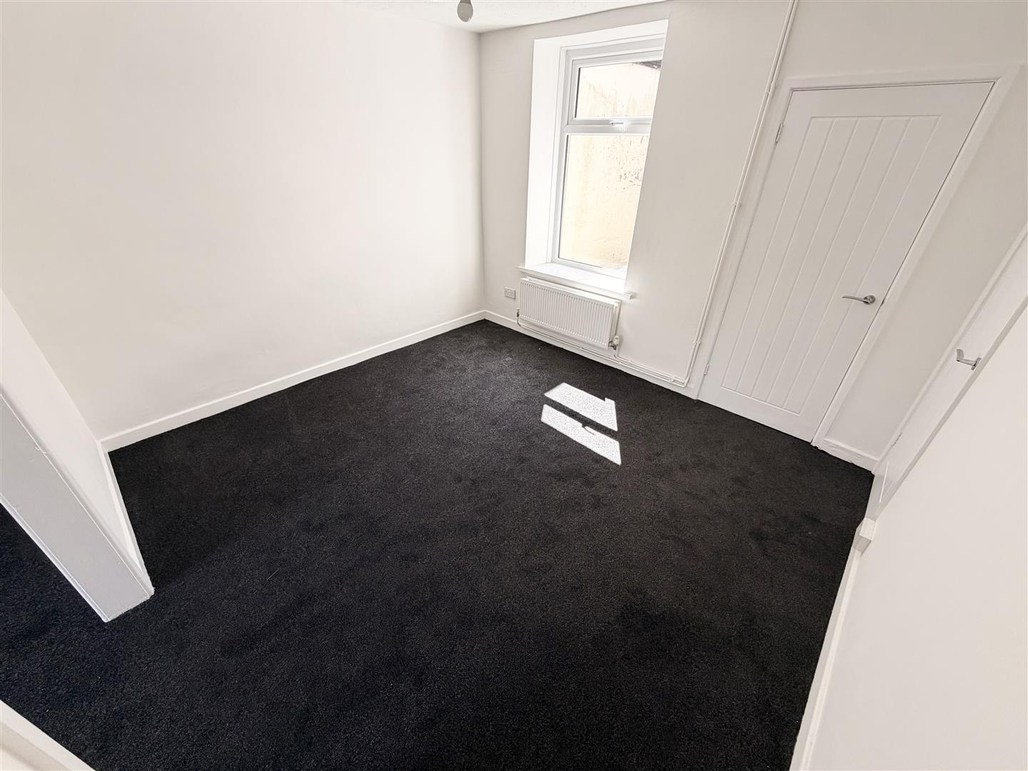 house - terraced for rent duffryn street
