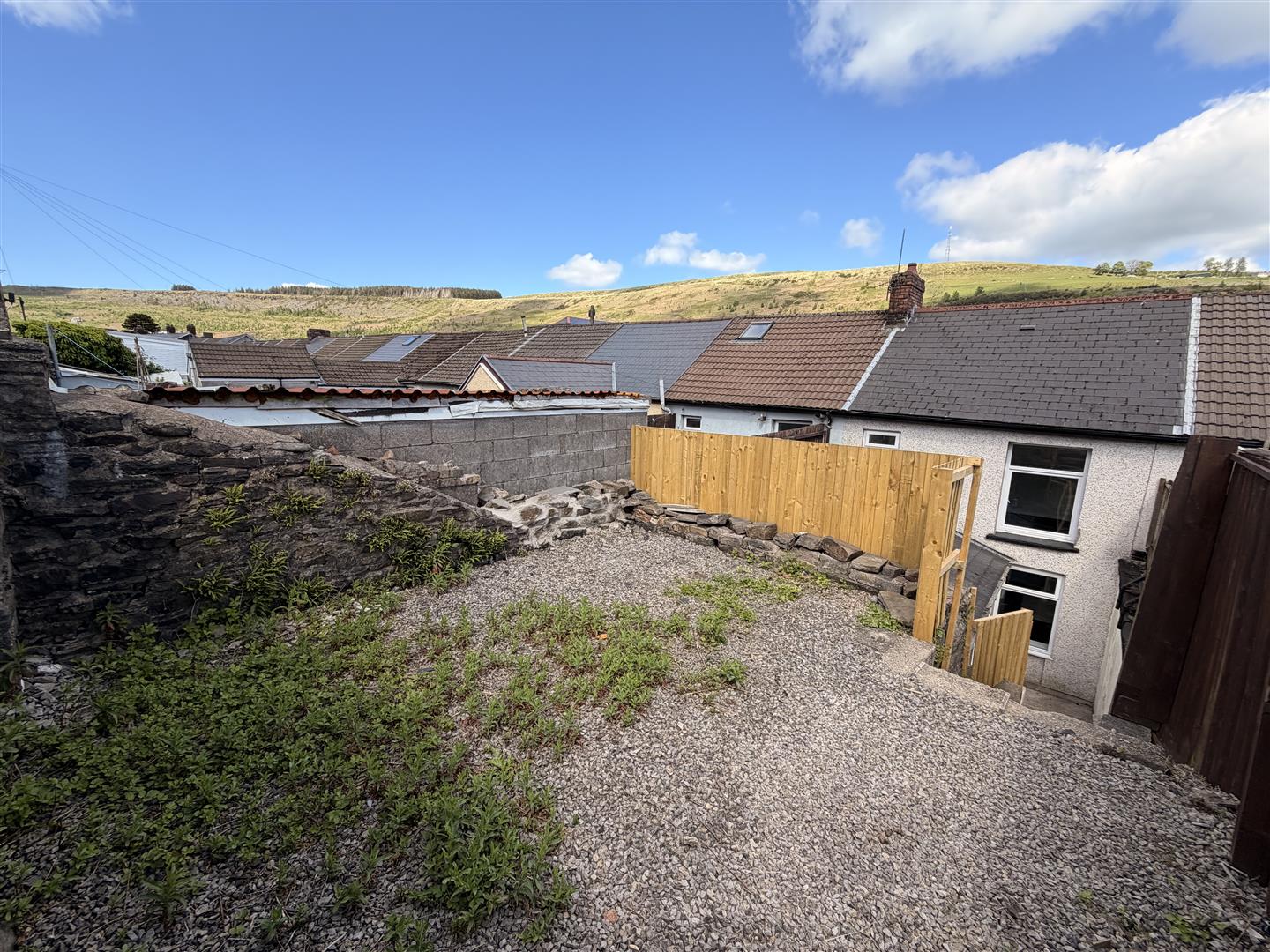 house - terraced for rent duffryn street