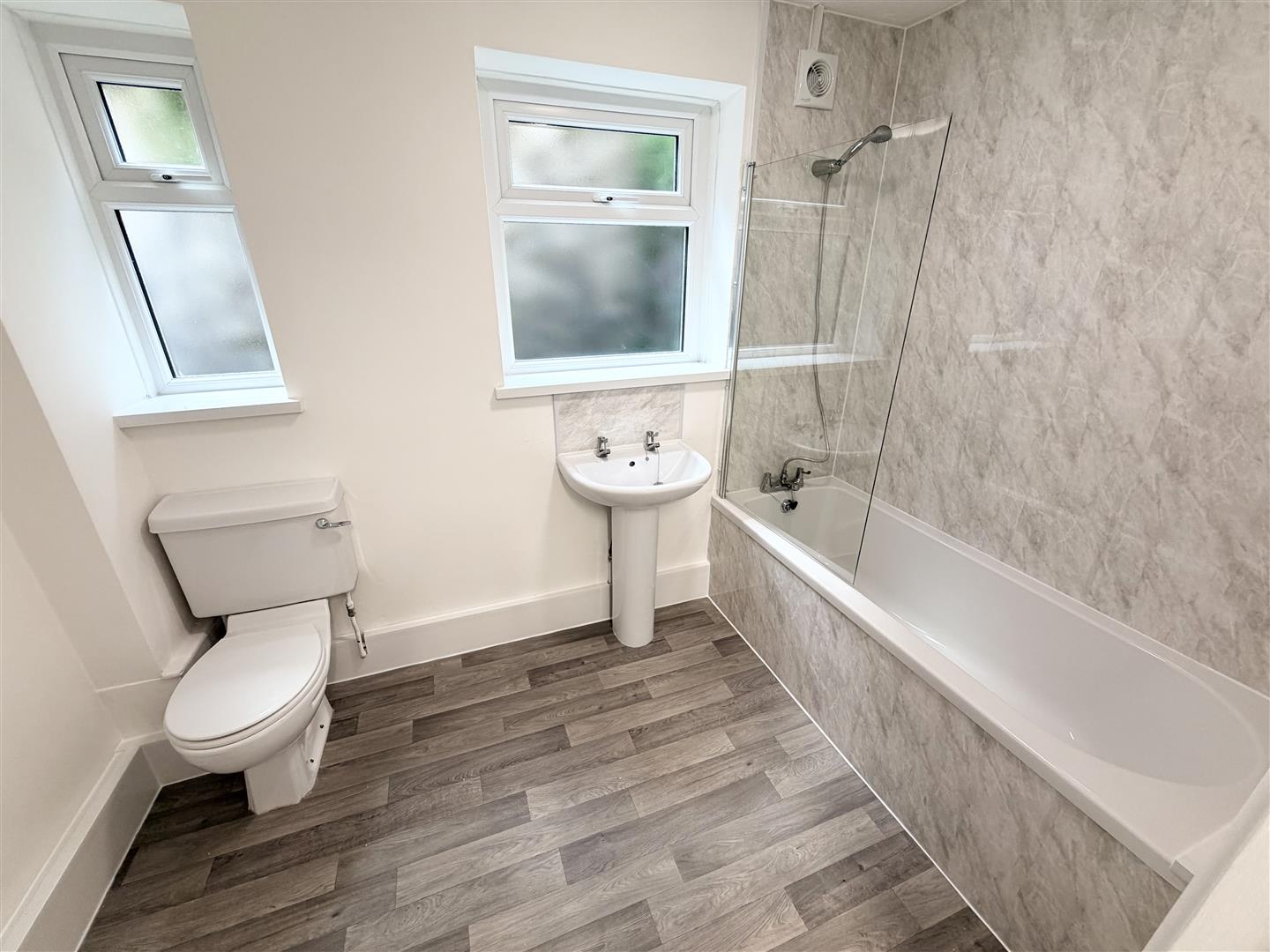 house - terraced for rent duffryn street