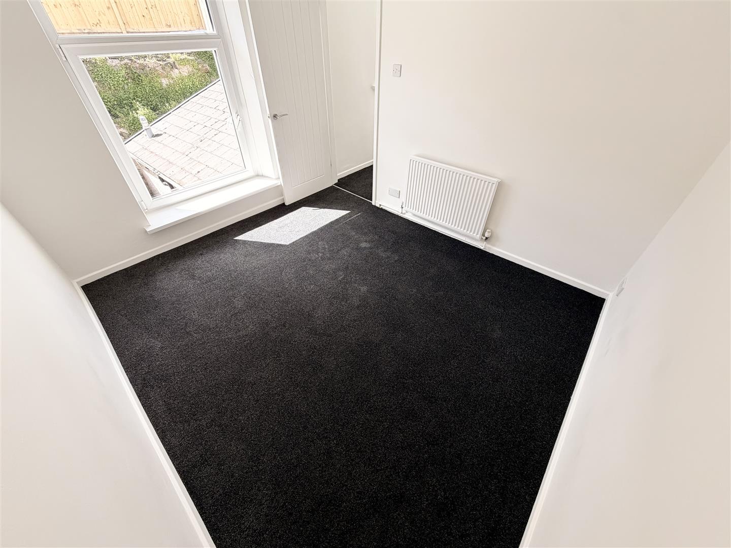 house - terraced for rent duffryn street