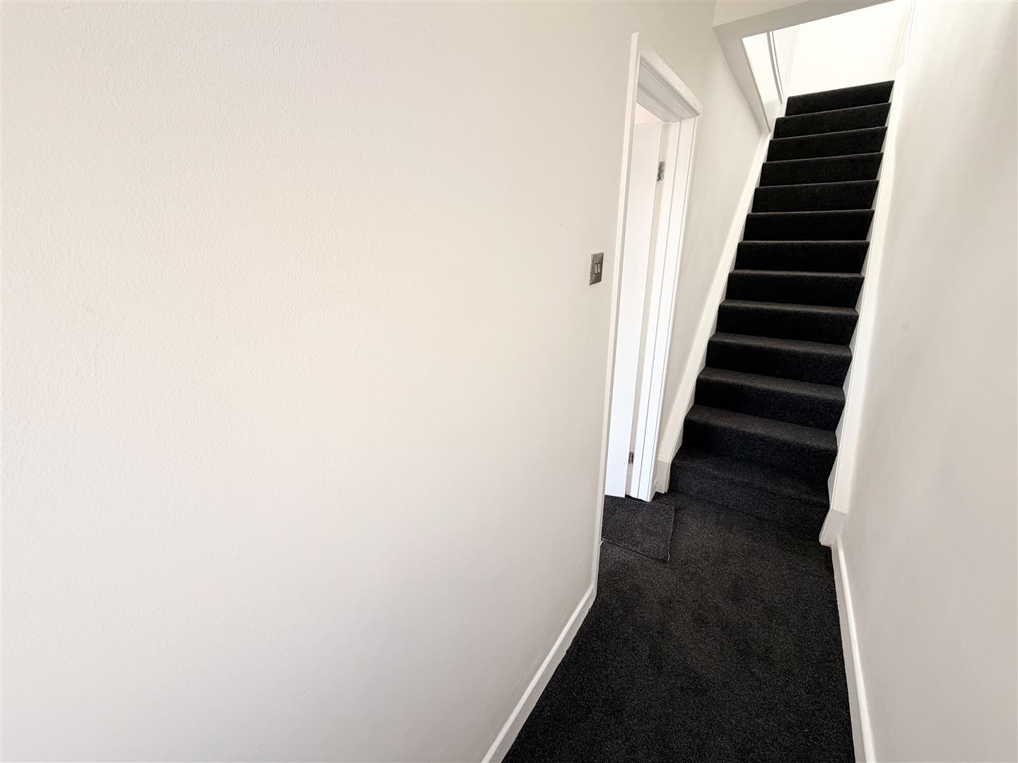 house - terraced for rent duffryn street