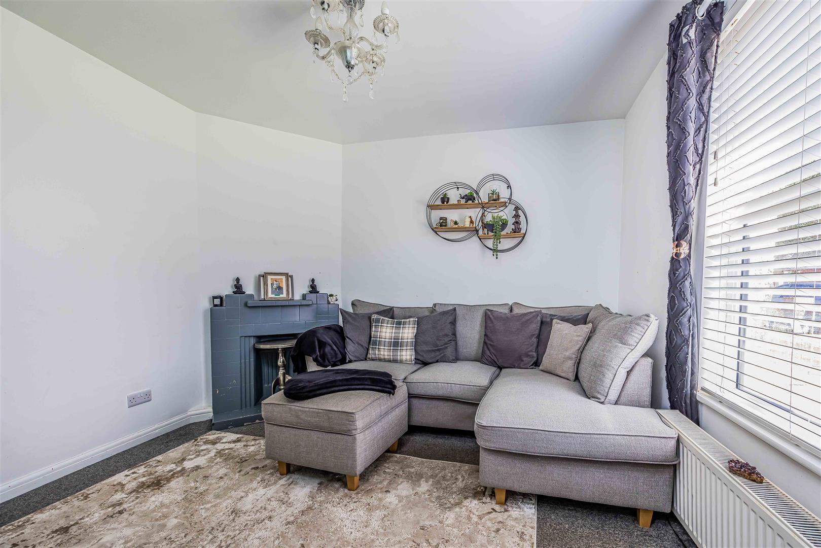 house - terraced for sale windsor road