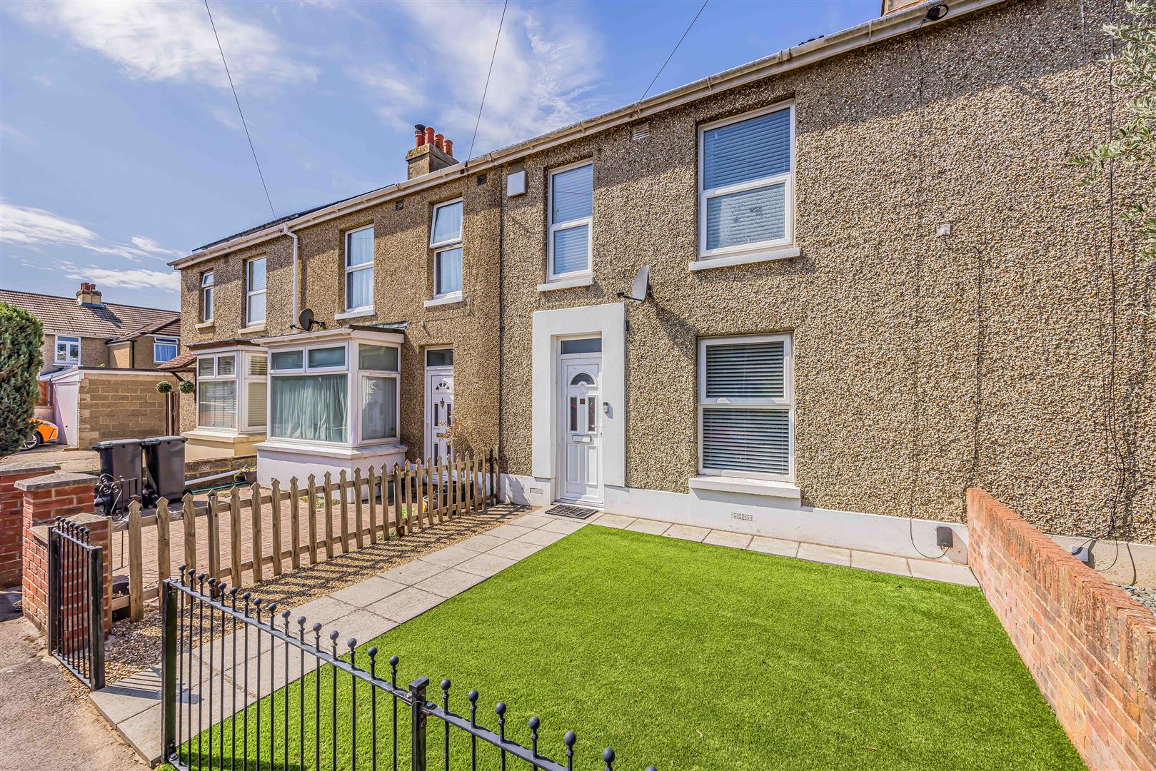 house - terraced for sale windsor road