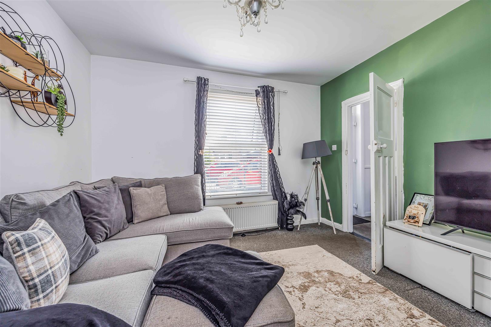 house - terraced for sale windsor road
