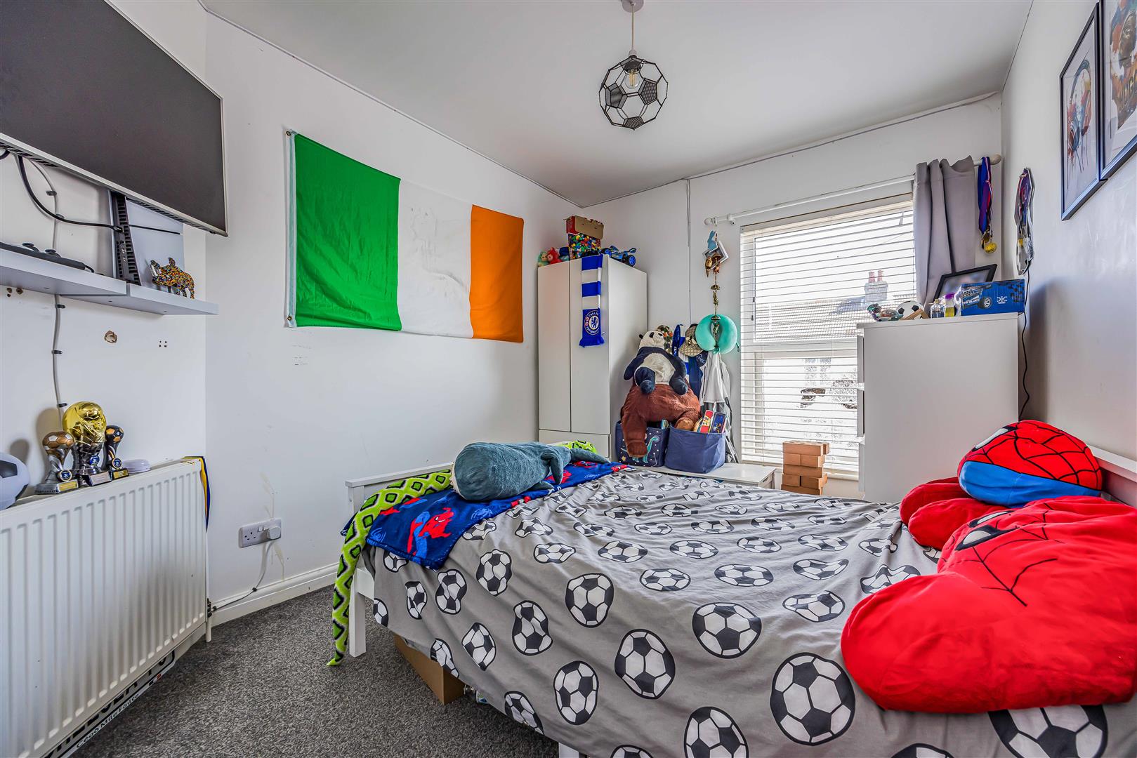 house - terraced for sale windsor road