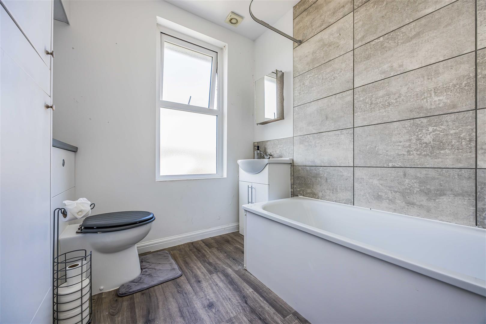 house - terraced for sale windsor road