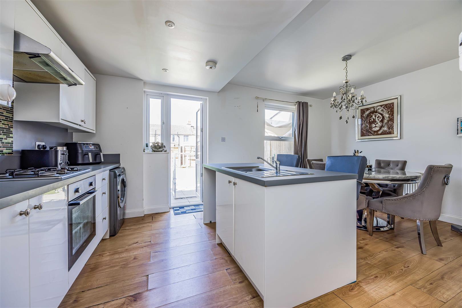 house - terraced for sale windsor road