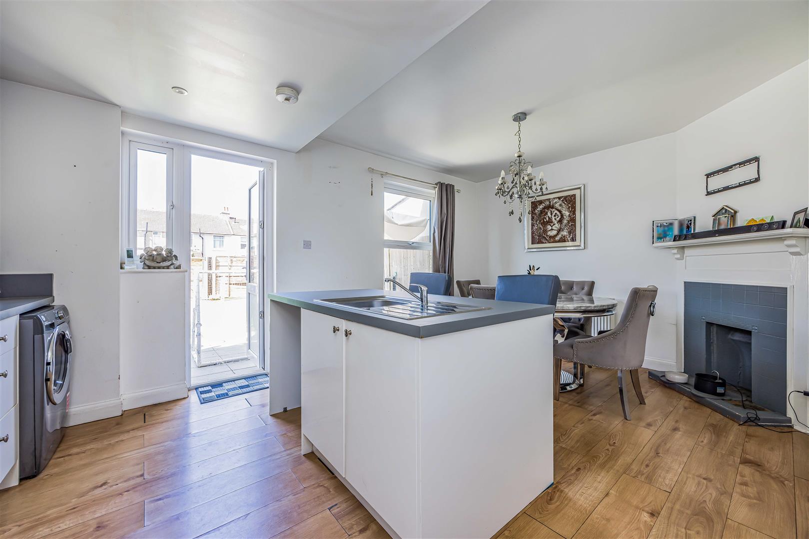 house - terraced for sale windsor road