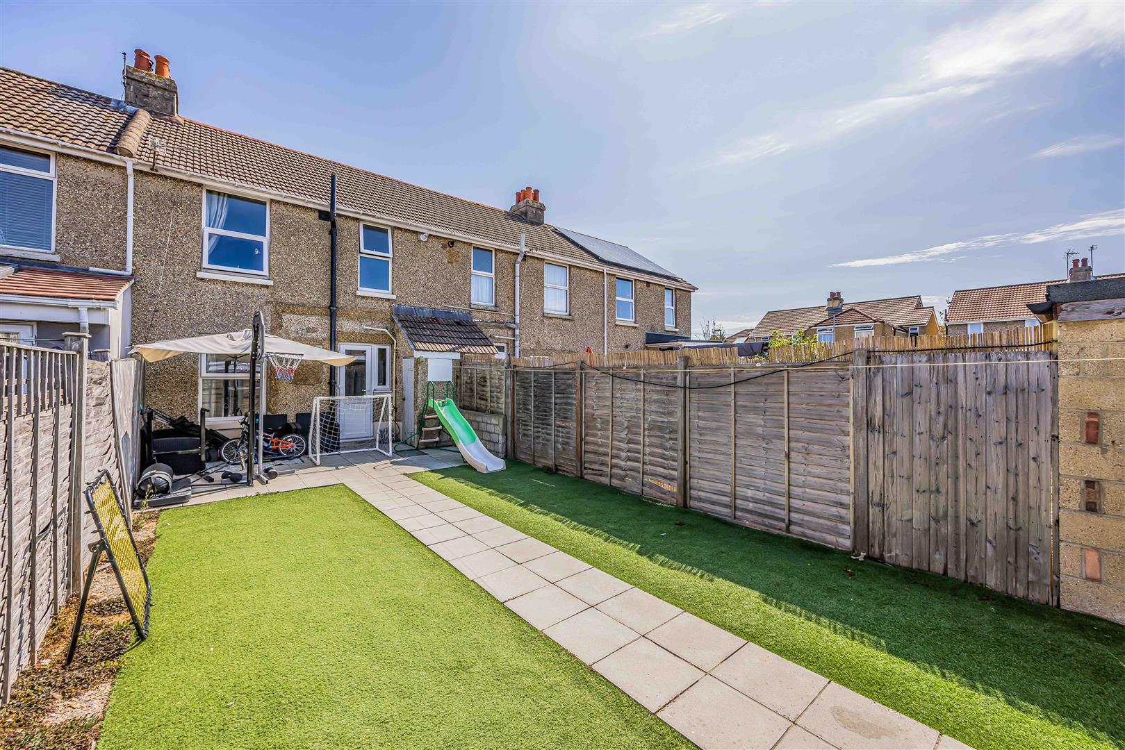 house - terraced for sale windsor road