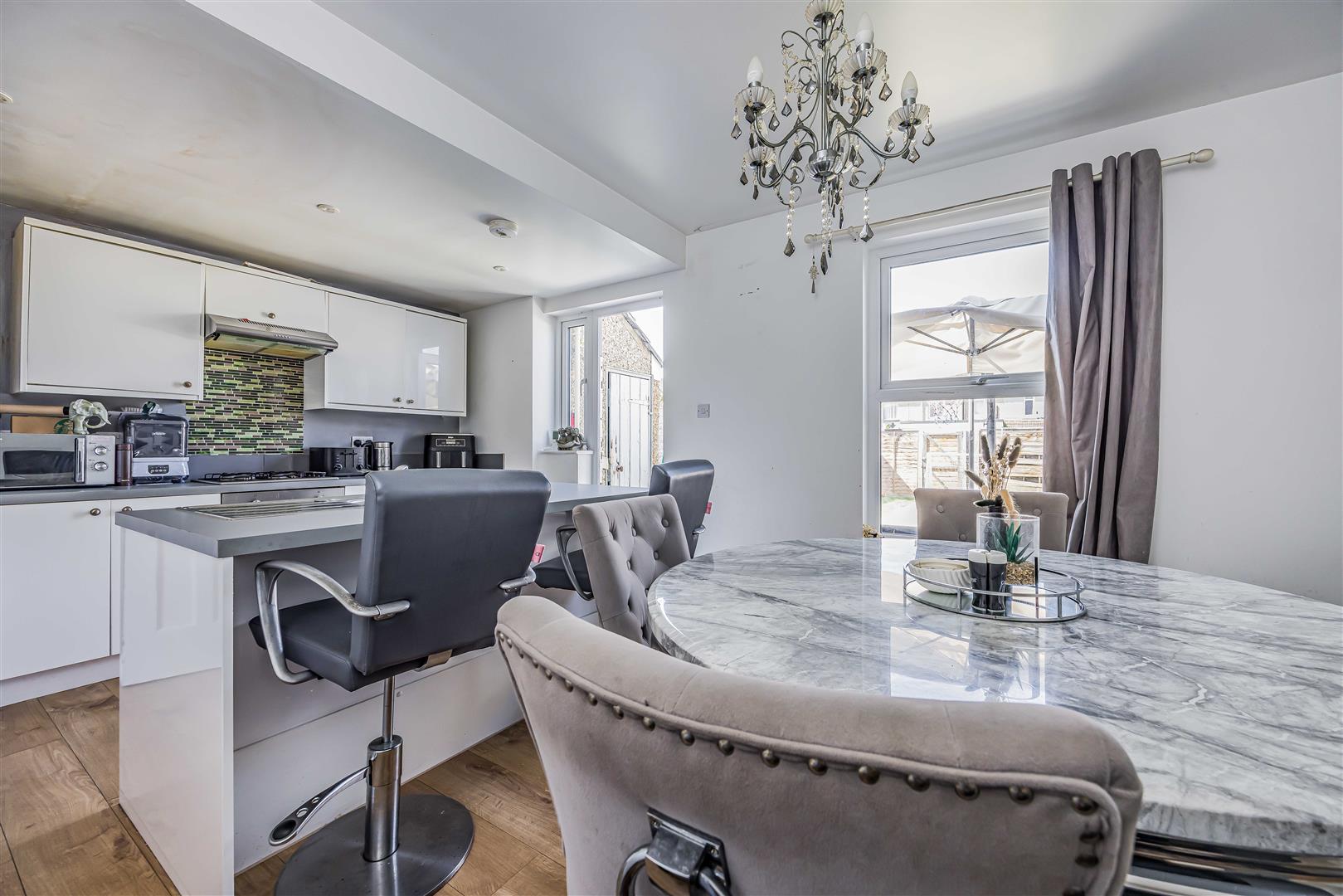 house - terraced for sale windsor road
