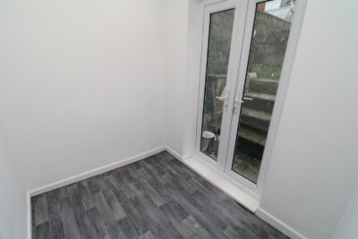 house for rent tynybedw street