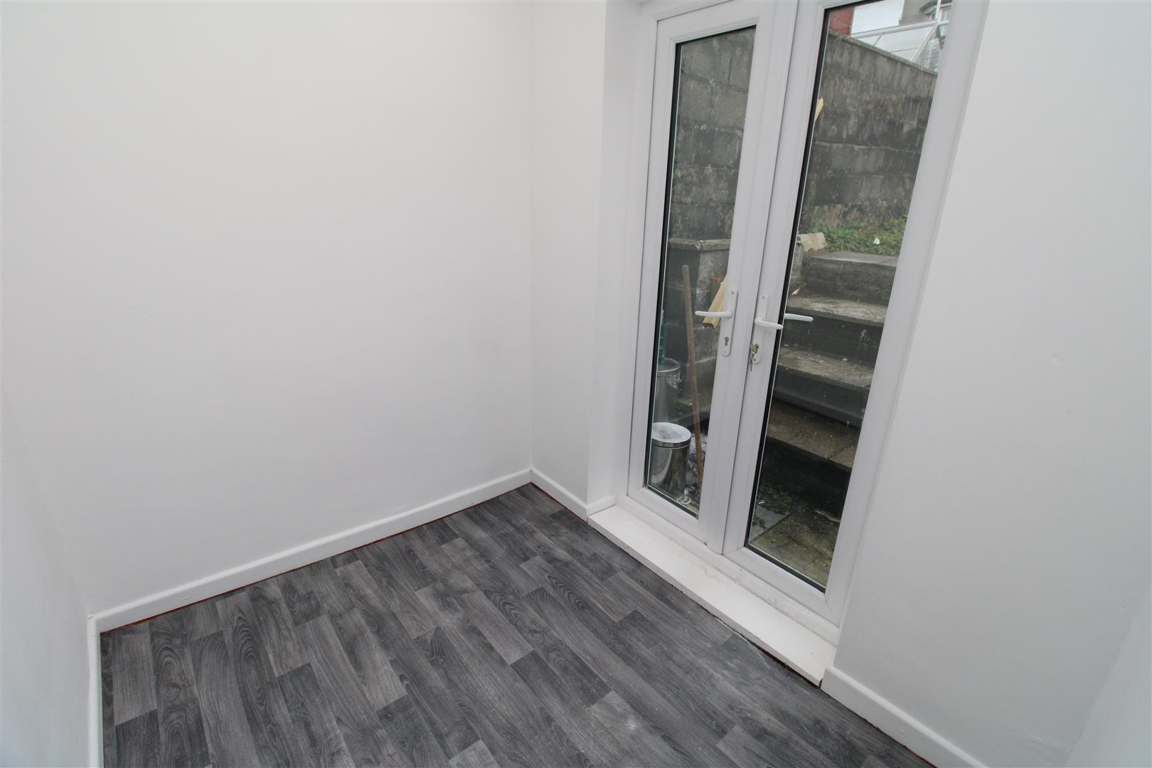 house for rent tynybedw street