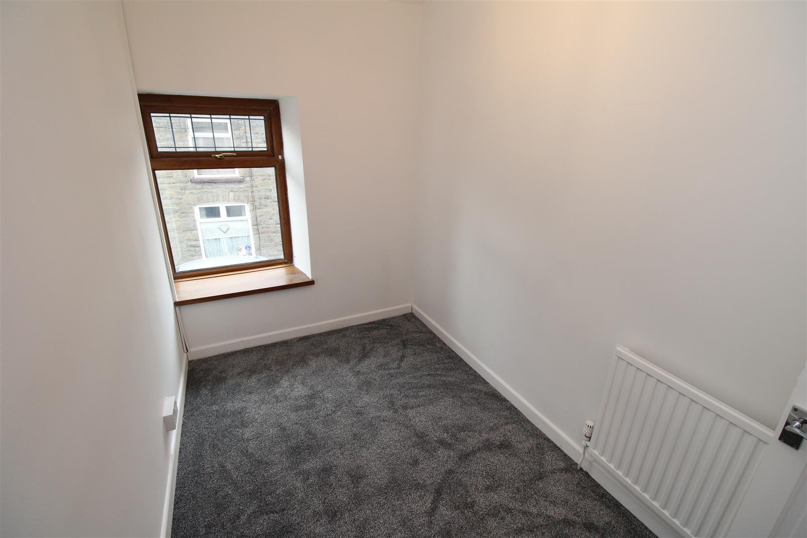 house for rent tynybedw street