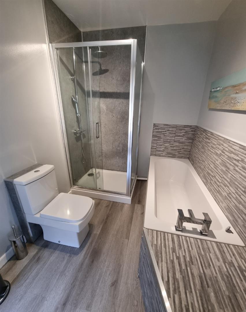 room for rent wood road treforest,