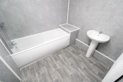 house - terraced for rent brithweunydd road
