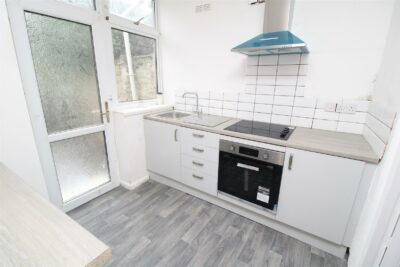 house - terraced for rent brithweunydd road