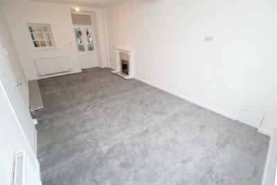 house - terraced for rent brithweunydd road