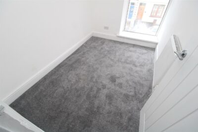 house - terraced for rent brithweunydd road