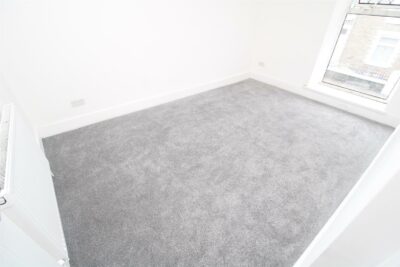house - terraced for rent brithweunydd road