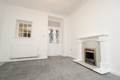 house - terraced for rent brithweunydd road