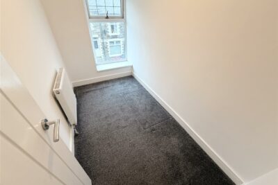 house - terraced for rent princess street