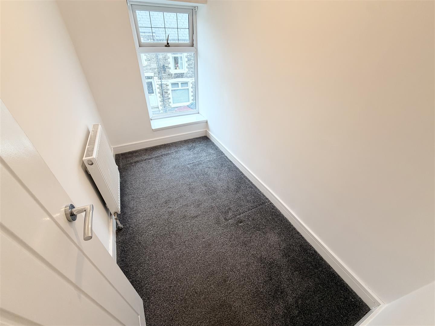 house - terraced for rent princess street