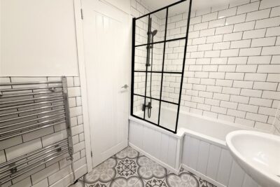 house - terraced for rent princess street