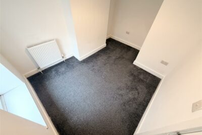 house - terraced for rent princess street