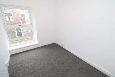 house - terraced for rent tyntyla road