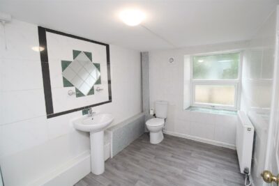 house - terraced for rent tyntyla road