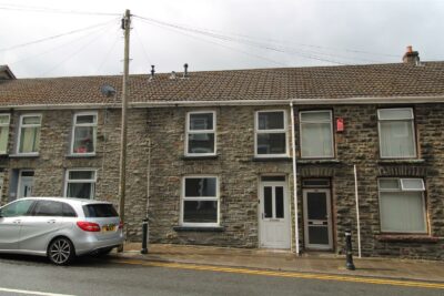 house - terraced for rent tyntyla road