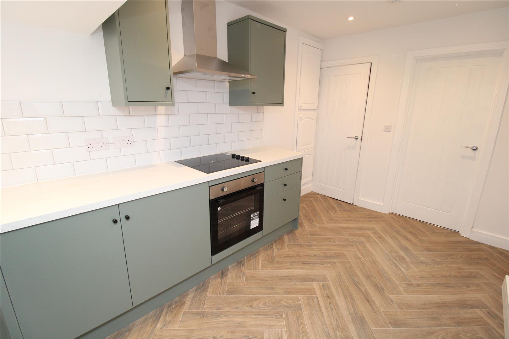 house - terraced for rent mountain ash road