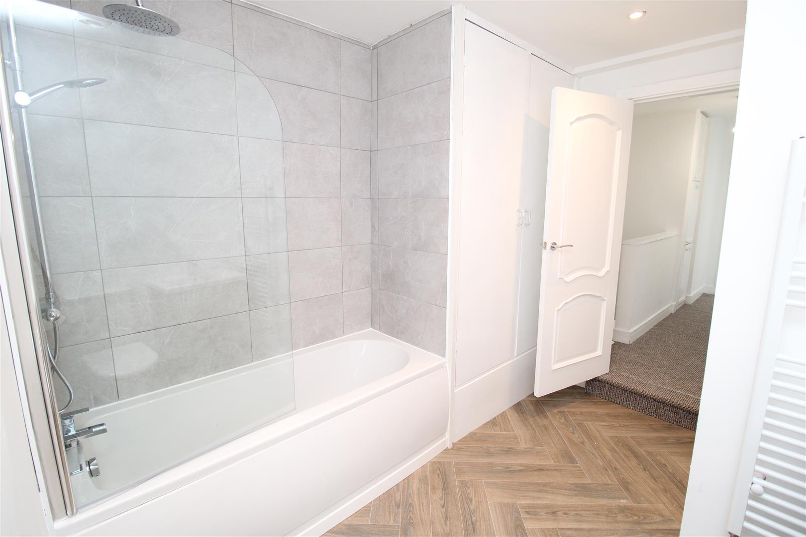house - terraced for rent mountain ash road