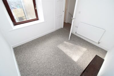house - terraced for rent mountain ash road